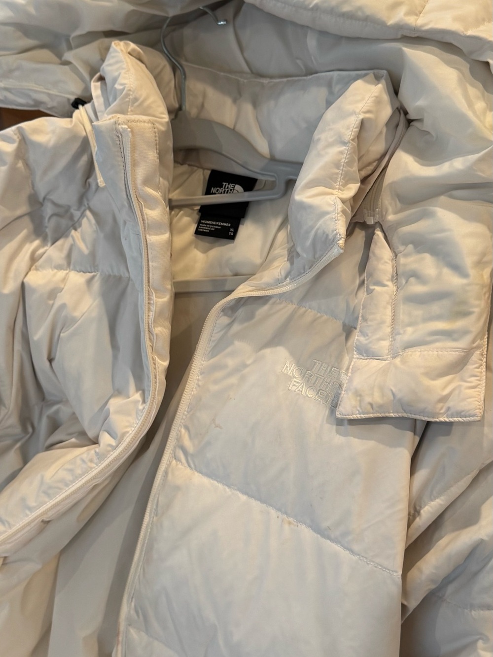 The North Face Women’s Off-White Puffer Jacket